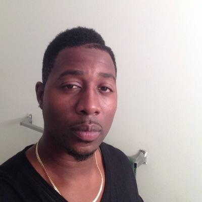 My verses make u question if u heard what u heard. If u dont kno me thats yo mahfuckn fault. I aint feel like being bothered wit yo ass anyway. @APESquad843