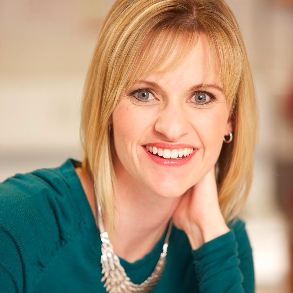 #Christian, #wife, #mother of 2 toddlers, & #humorist. I blog, vlog, speak, & act like my mother. -- How to be the Perfect Wife:  http://t.co/o0ITfIzi3o
