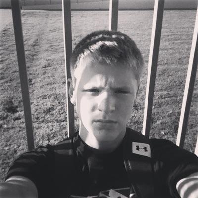 I'm michael (singer)(guitar)check it out look up Michael crownover diamond  new songs up soon