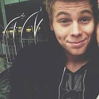 Kind of obsessed with this band call 5 seconds of summer. I ship me and Luke more then life. Just a reject. 0/4 boys.