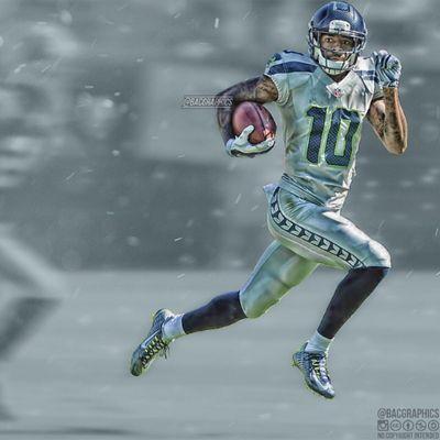 Man, I just love watching my Seahawks.