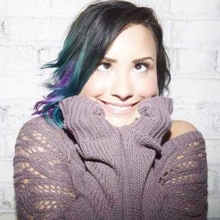 Put a smile on Demi's face and others. mostly bout her. dm for ideas for tweets : ) Stay Strong You are beautiful