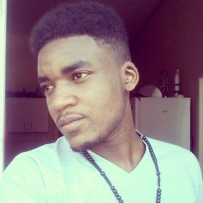 Born to express not to impress   tashingamungure https://t.co/zDkWaE0X4Q