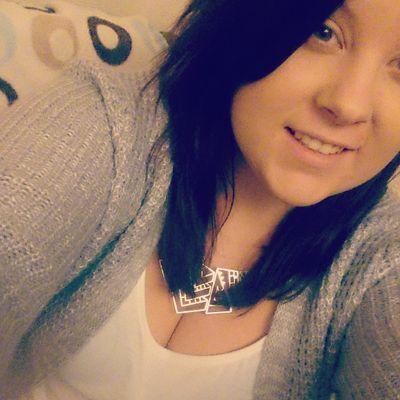 ScarletPalin's profile picture. 