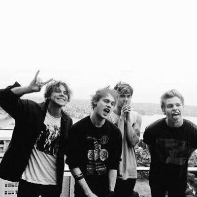 sexy pictures of 5SOS