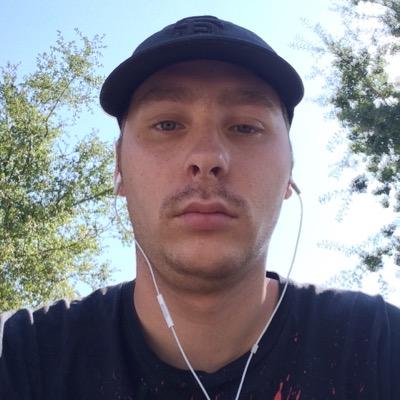 My name is Andy. I love rock n roll music, video games and anima. PUNK IT OUT!!