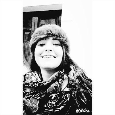 ¡Qué me muero por tu vida cuando veo esos ojitos que me quedo sin sonrisa cuando doblas esa esquina!