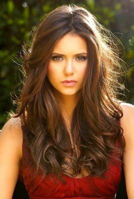 ~20[539]~ Tambien conocida como Katerina Petrova // Vampiro // I could rip you to shreds and do my nails at the same time // I'm a survivor