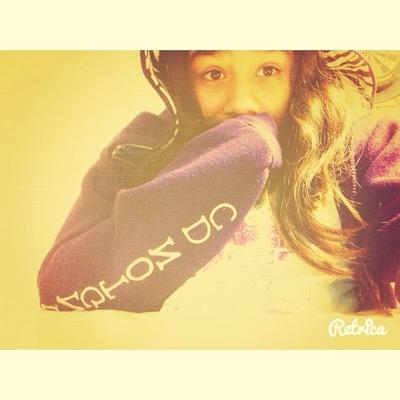 hey)  people most you know if u have instagram or kik it s
for kik is queen_dayana_2
instagram queen_of_beauty___
follower me 
add me