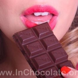 Simple gal, love travel and family, confirmed chocoholic and foodie.