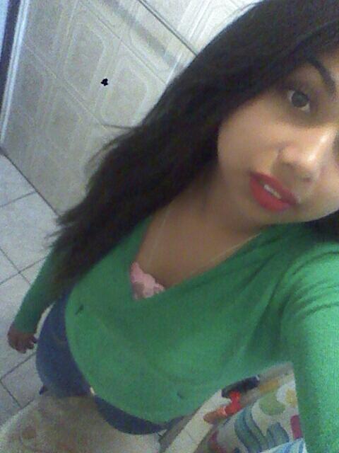 Facebook : Camila Fernanda (m'rsexytoy)
Instagram :CamilaDelageezy 

Tyga**
Valdo**
Geezy**
Fade**
Galante**