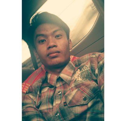 Cinta tuh bisa [d̲̅i̲̅] Deskripsikan kaya KENTUT yªª  [d̲̅i̲̅] tahan sakit [d̲̅i̲̅] keluarin malu :)