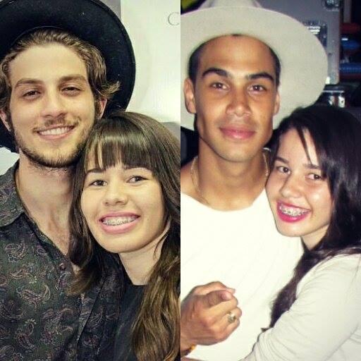 “Robs, (...) seja o melhor que você pode ser!” “Oi,oi. Boa noite!” “Obrigado, mô.” “Opa, um beijo, parabéns!” ❤ 2/6