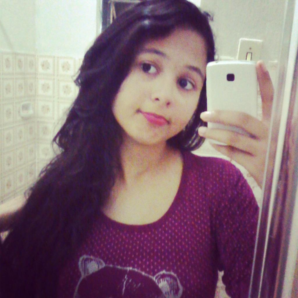 Ainda sou a msm, boba apaixonada *--*