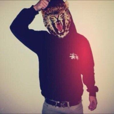 Iaterals's profile picture. never expected