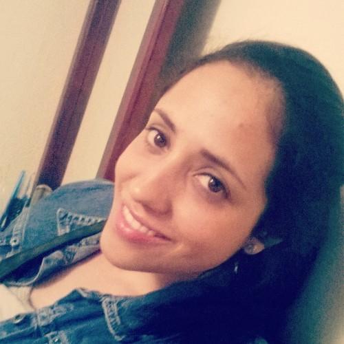 A_lissth's profile picture. @ngelita -  viajar, leer y amante del cine  La vida es aquello  va sucediendo mientras te empeñas en hacer otros planes. Jhon Lenon