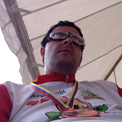 Ing Geólogo de los buenos. Viviendo todos los dias como el último. Optimista de profesión.