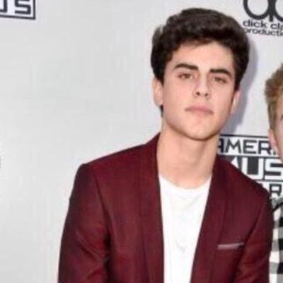 you just earned a free follow , now please go follow @daddygilinskyx and just ask for fb , thank you ☺️☺️