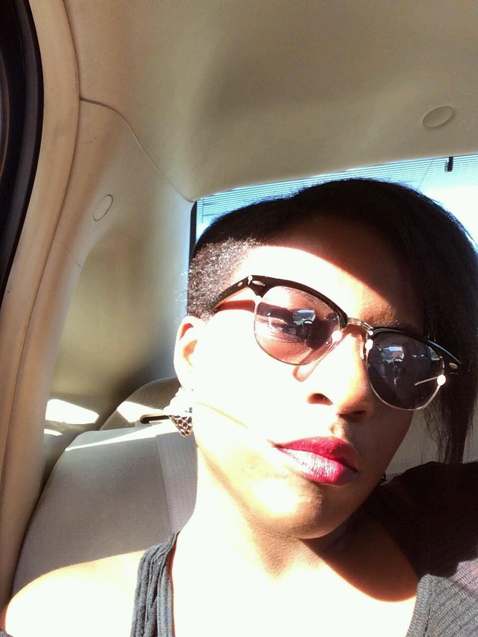 MissLorenLiz Profile Picture
