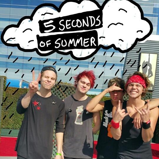 5 seconds of summer and One direction is where its at :)