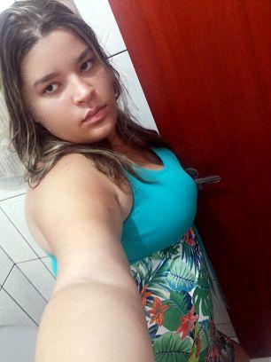 Nome: Beatriz Freitas Antunes
Idade: 20 anos
Data de nascimento: 18/03/1994
Cidade: Araçatuba-sp