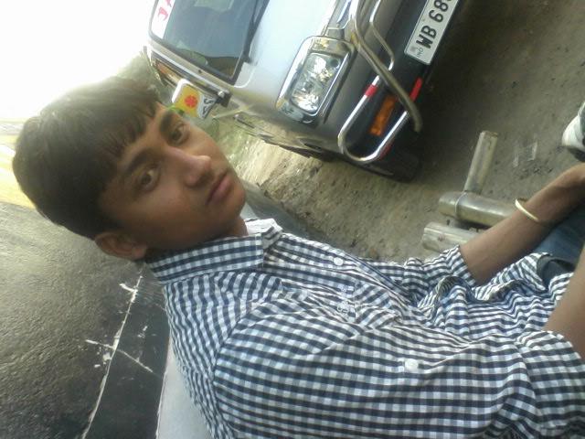 im student..Bankura icis clg.LOVE GURUR LOVE TIPSSS.VILL-GORJURIA .P.O-UKHRADIHI .DIST-BANKURA