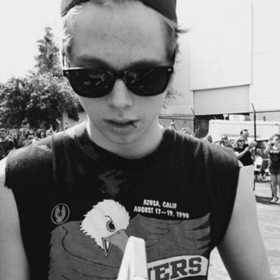 i might not go down in history but ill go down on luke hemmings