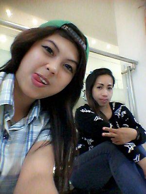 Dhewy', , , capricon, , , 29 12 1994 , , , mkan jhe yg z taw sma tdur plus pencinta broNdong :D, , , pin : 7D0FD656