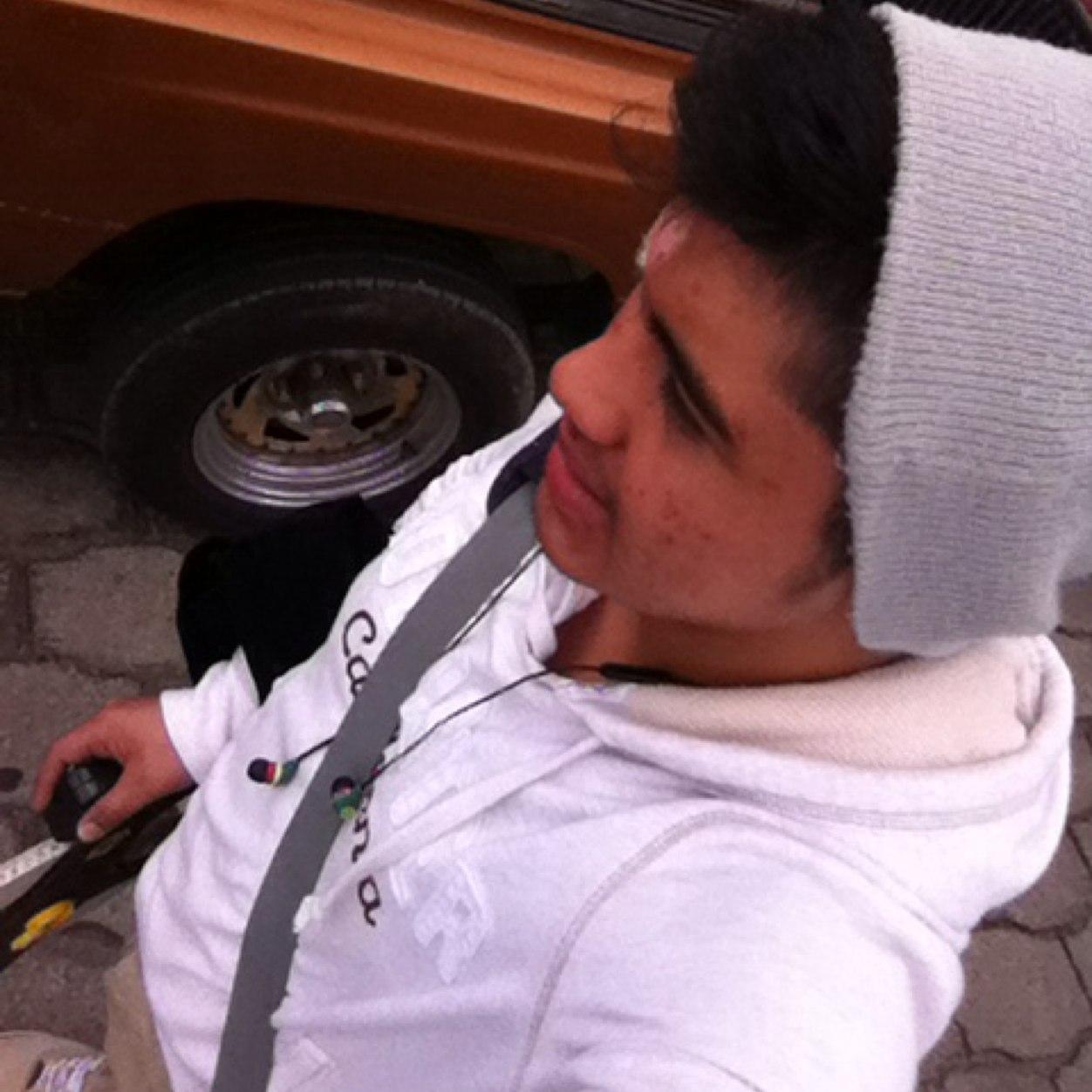 Dicen q el amor mancha, y ya me ensucie. ☇d-_-b☇