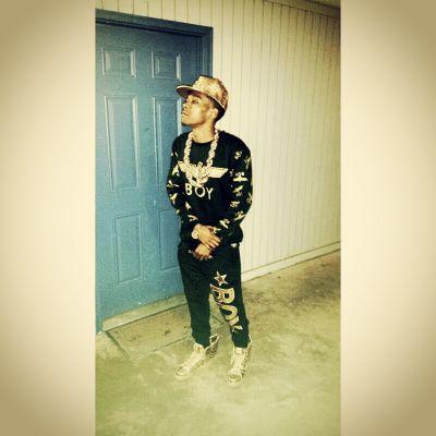 GO LIKE
 (HoodStarz) & D'Truth Does Hurtcha GO ADD EM