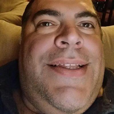 azoriandan74's profile picture. 