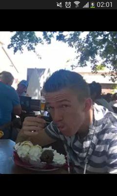 Mitchellh1995's profile picture. 