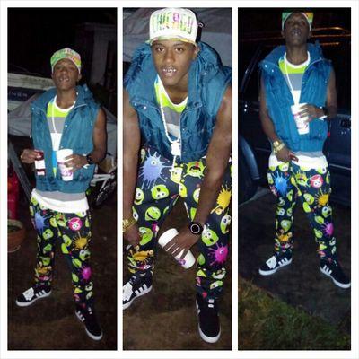 fuck nigga shut up you broke .   ''free my niggas''