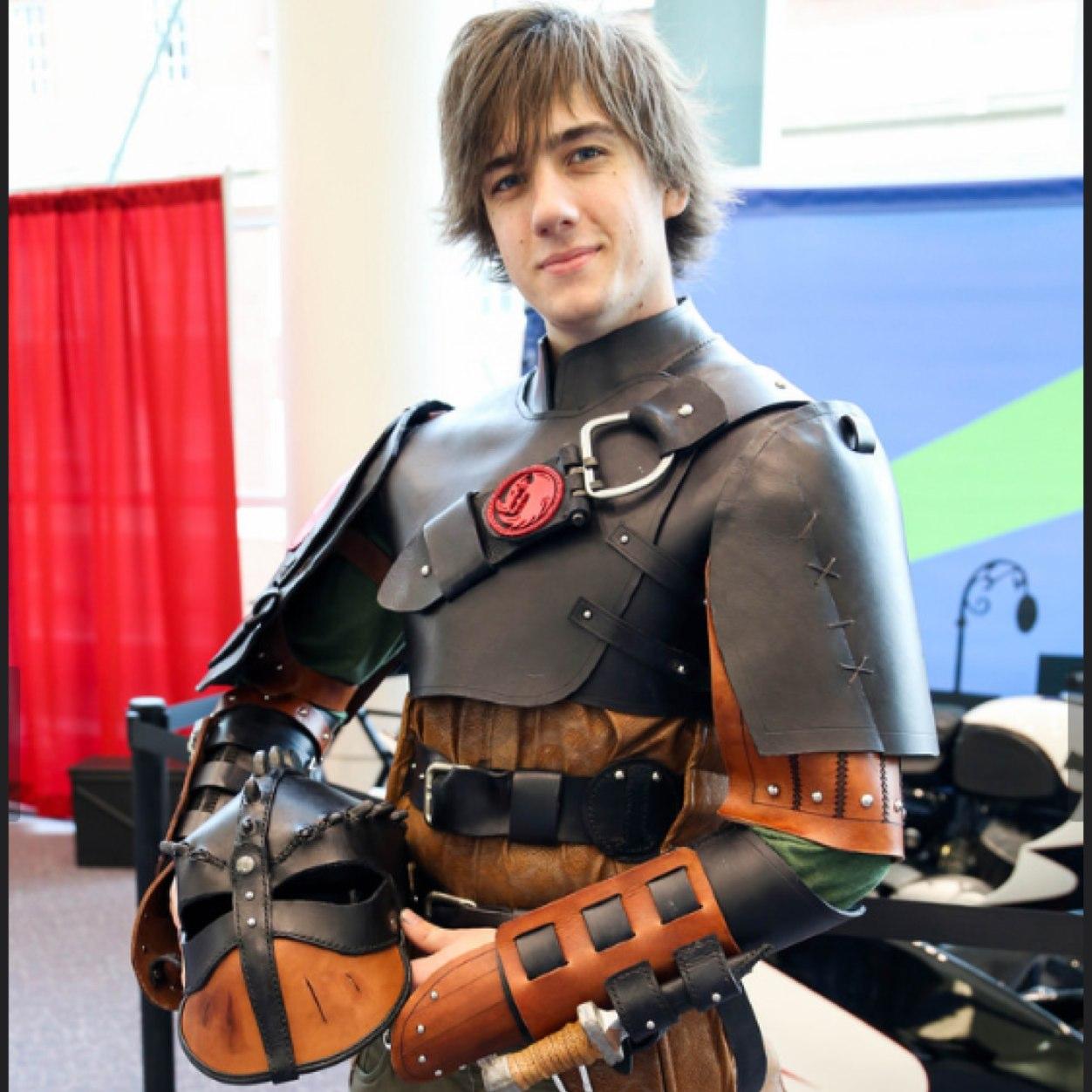 SACScosplay (The Super Adequate Cosplay Society) member and social media lead. Check out our FB page, Tumblr, Instagram and YouTube, all named SACScosplay!