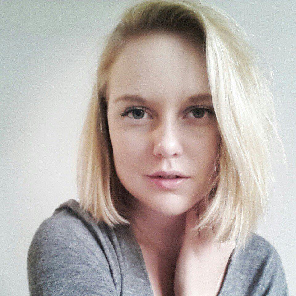 MallanCarlsson's profile picture. 22 år. Gillar mannagrynsgröt. Läser media och kommunikation, inriktning PR och marknadskommunikation.