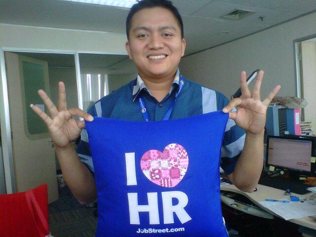 LukmanAkbar's profile picture. Handsome