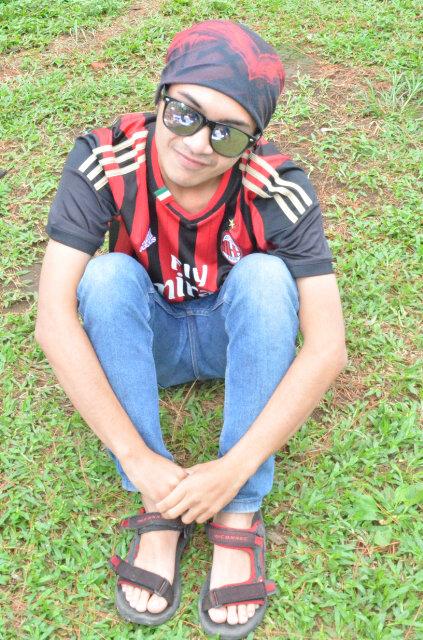 I'm very serious about No Alcohol, No Drugs and No Freesex.. Life is too beautiful..