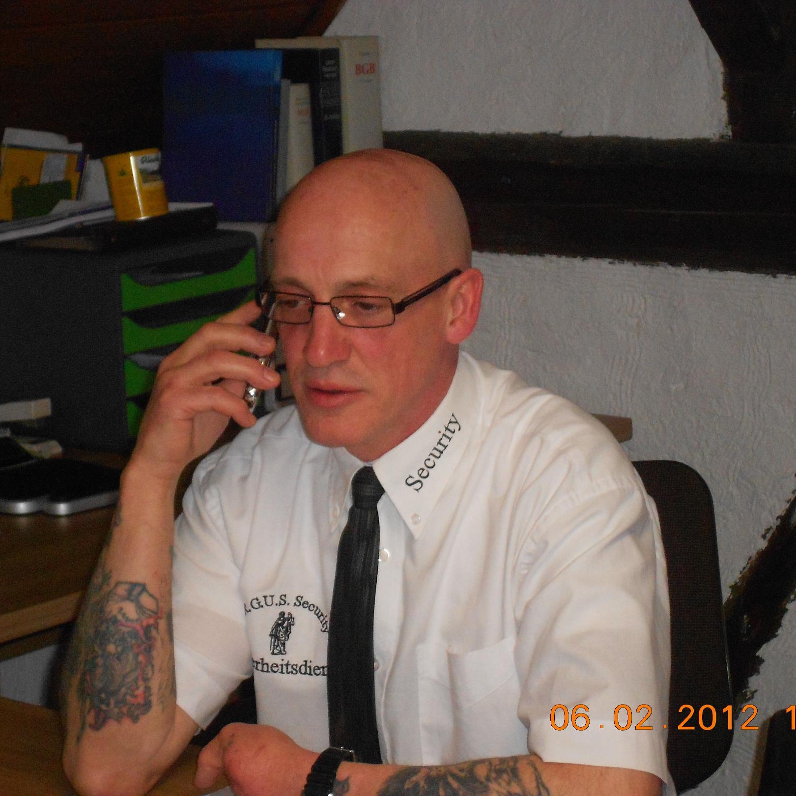 defsecjoe's profile picture. 