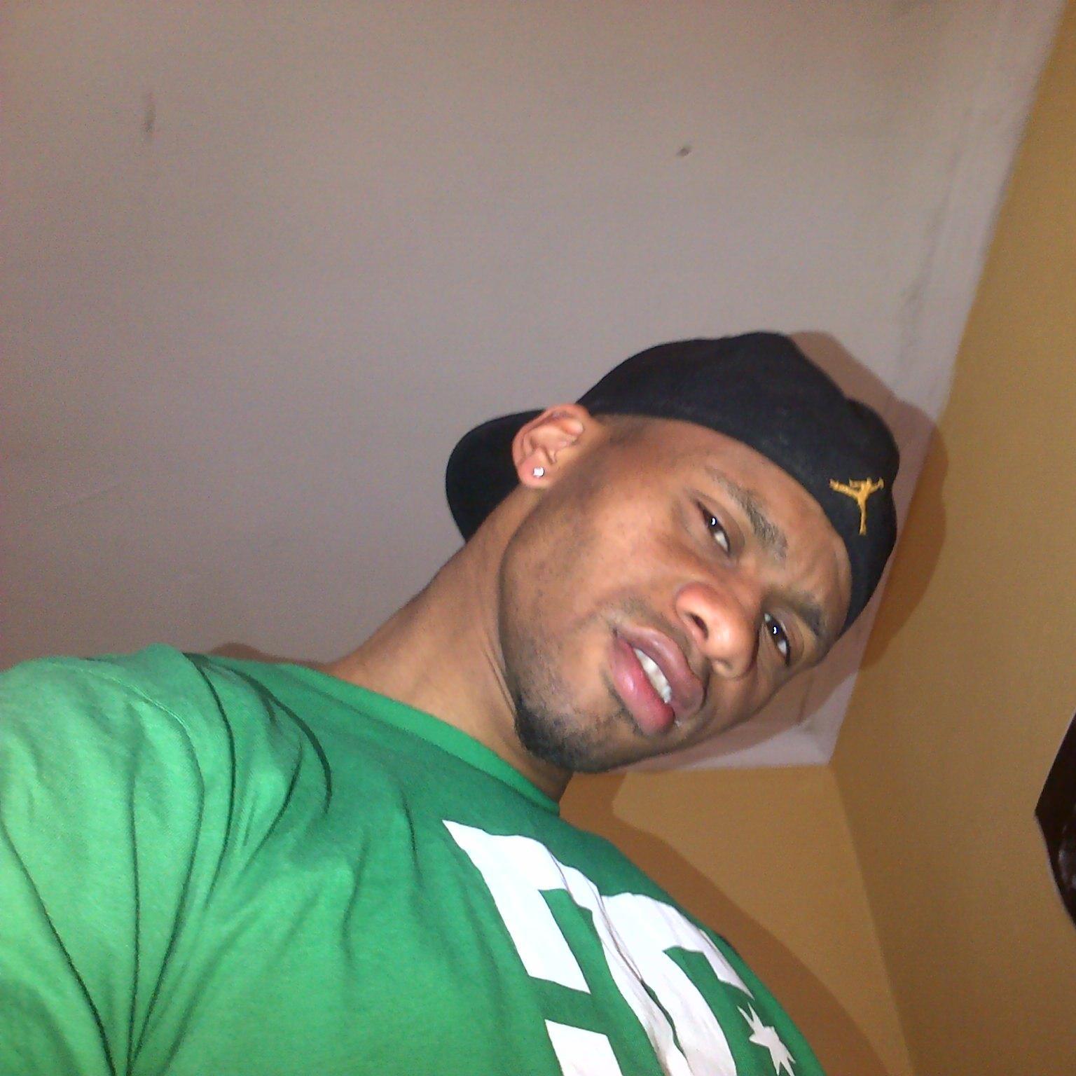 empireestate25's profile picture. i live in South Africa, working at usn