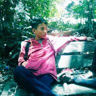 Una Putri Thamrin.