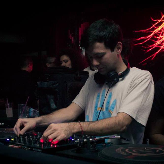 DJ, Music Producer based in Berlin 

Labels: | DIRTYBIRD | AEON | SOULFOOLED | IWW MUSIC | 

Booking: jackisnotback@gmail.com