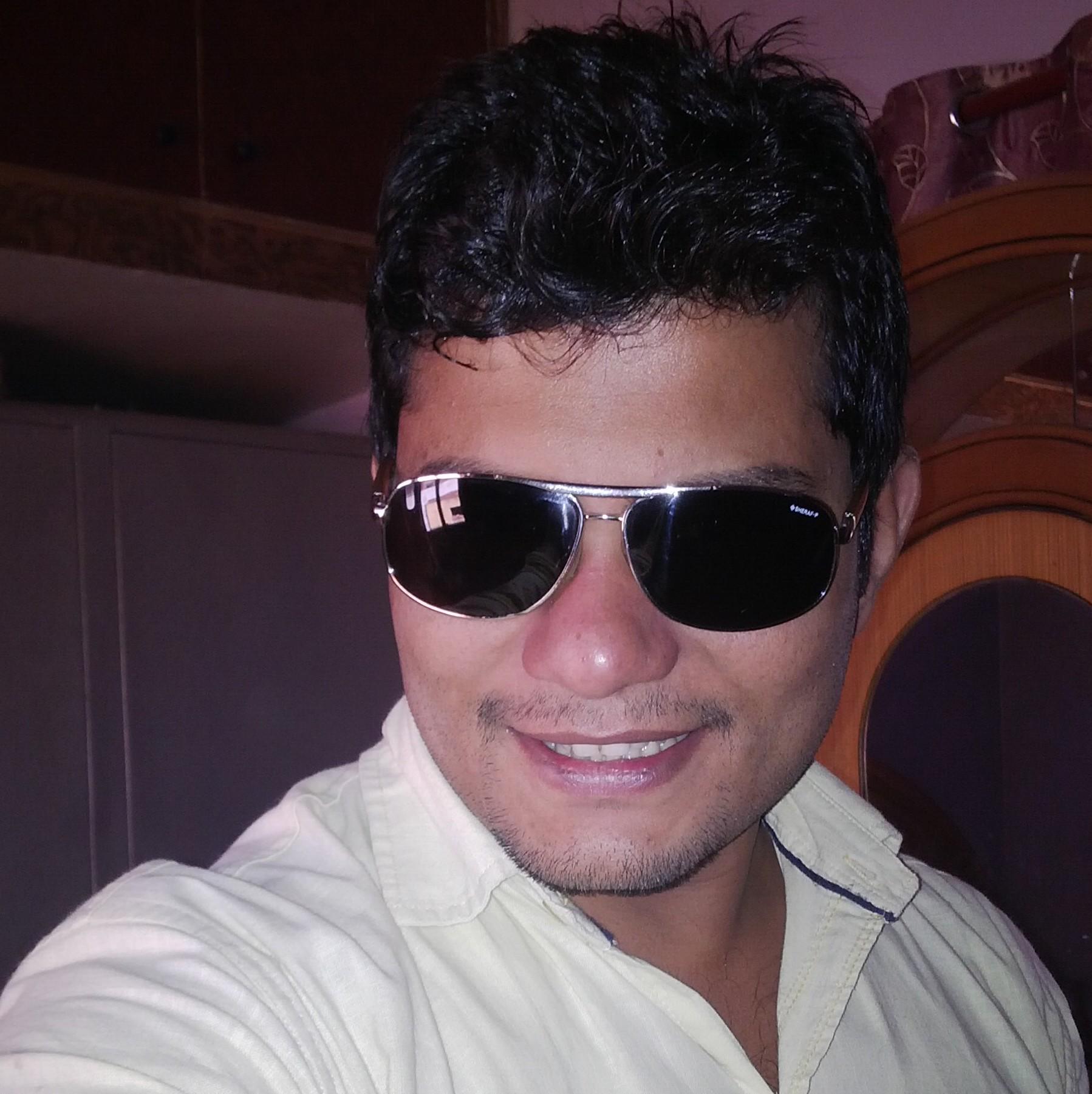 9990406786