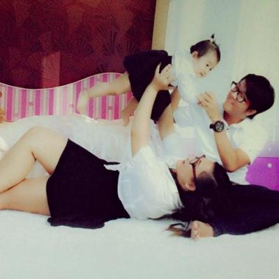 ♥@dhella_monicaa is my everythingsss | ♥08_07_2012 | ♥18_08_2013 | ♥22-02-2014