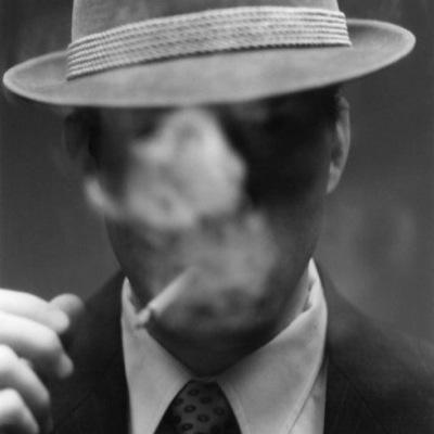 PrincipeMobster's profile picture. Para mí, ser gangster era muchísimo mejor que ser presidente de los Estados Unidos.
un dia fui @saIvador_dali y al otro desperte mafioso.