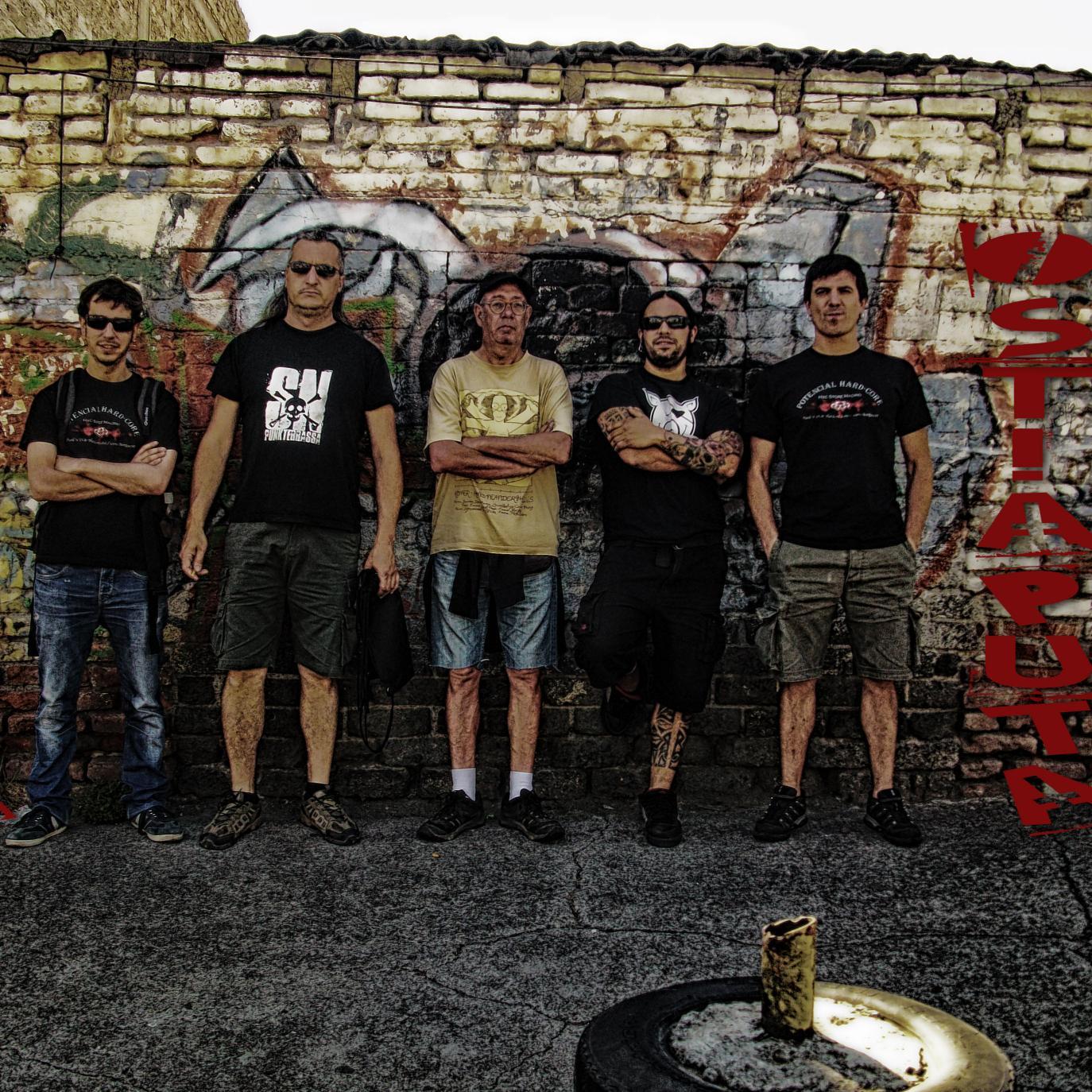 Banda punk de Terrassa (BCN) formada a principios de los 80'.
EMAIL: ostiaputaterrassa@gmail.com