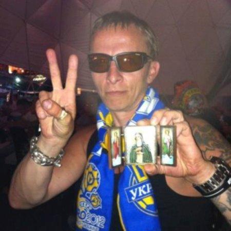 YGarst's profile picture. #FOURTAKEOVER #TFB #FF