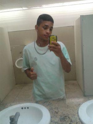 Idade: 17