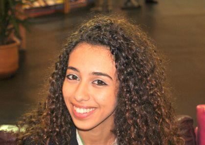 Single, Singer, Songwriter and live my life!  Breda is mijn stadje and Love for Tetouan!