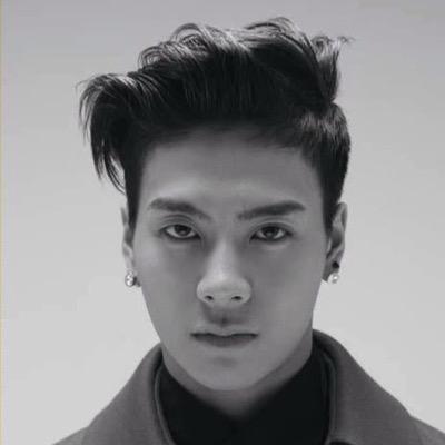 อันยองครับผมชื่อแจ็คสันนะ..ผมน่ารักมั้ยครับบ._. คุยกับผมได้ตลอดนะครับ ผมใจดีนะ◡̈⃝