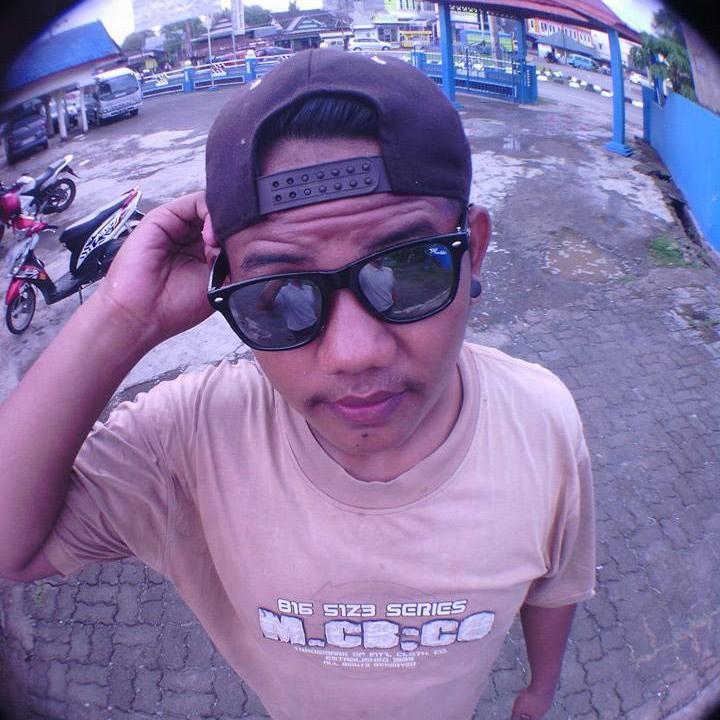 dwi_wardhana18's profile picture. 